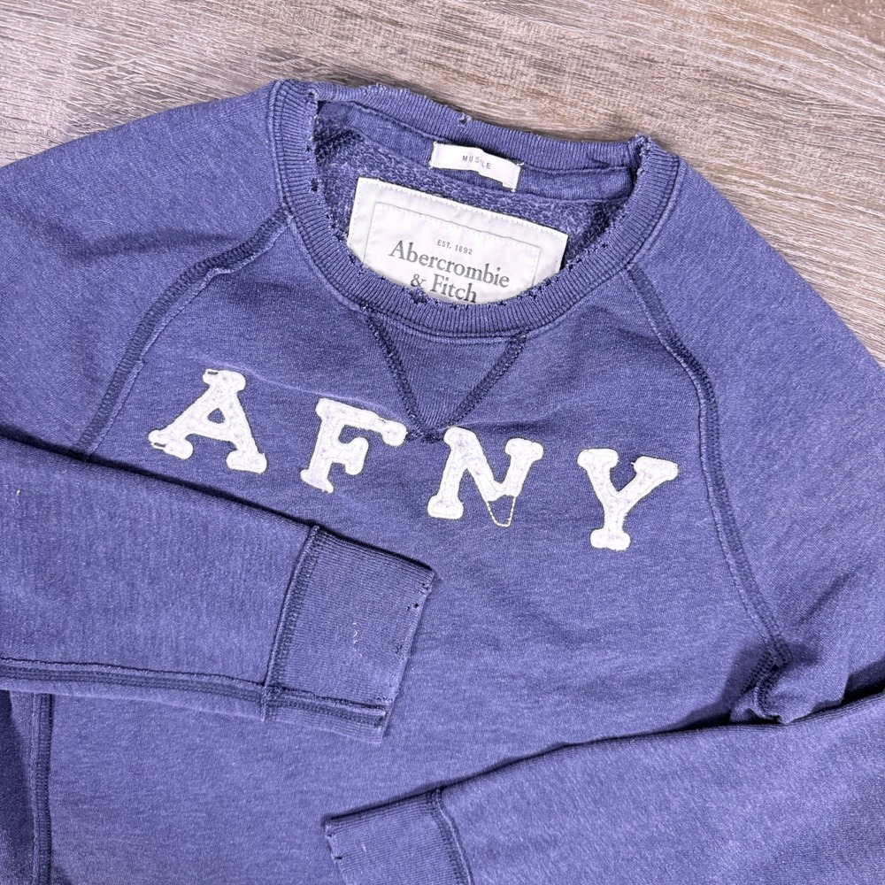 Abercrombie & Fitch Sweatshirt Mens Small AFNY Distressed Muscle Fit Pullover